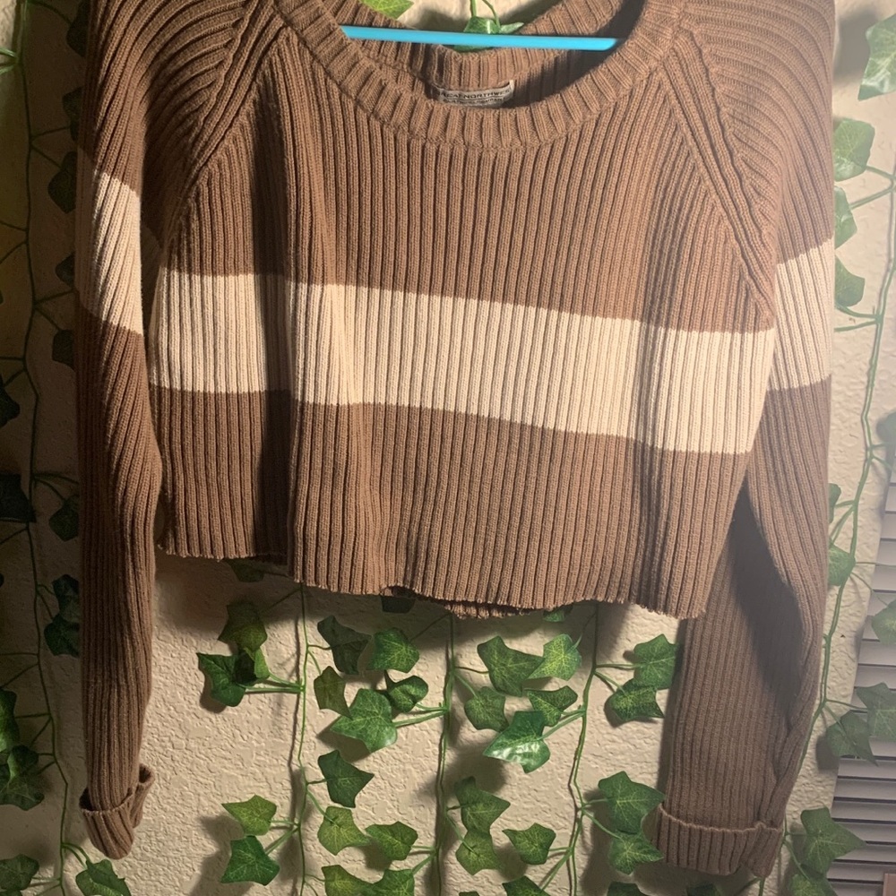 chunky knit brown sweater